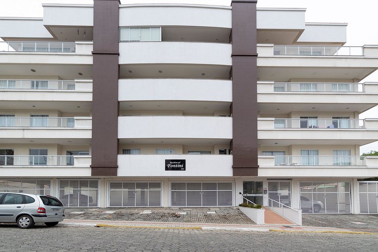 Apartamento para aluguel de temporada Bombas