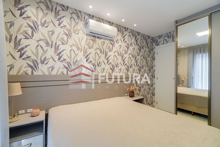 Apartamento com 03 dormitórios - LA011EF
