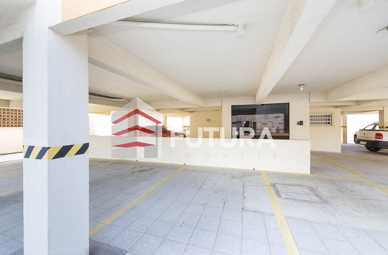 Cobertura 03 dormitórios a poucos metros da praia de Bombas