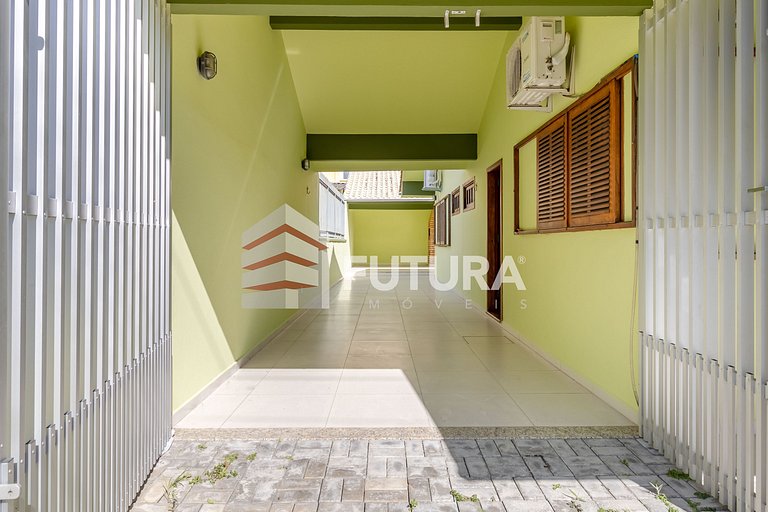Aluguel de Temporada em Bombas / Bombinhas – Casa com 3 quar