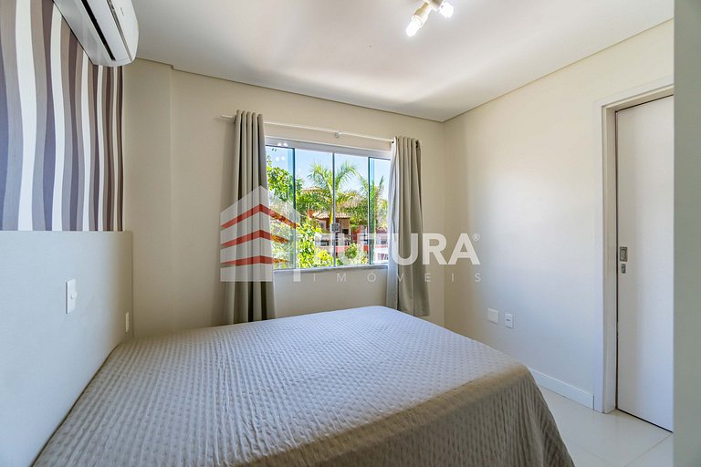 Apartamento de 03 suítes em Canto Grande - LA014EF