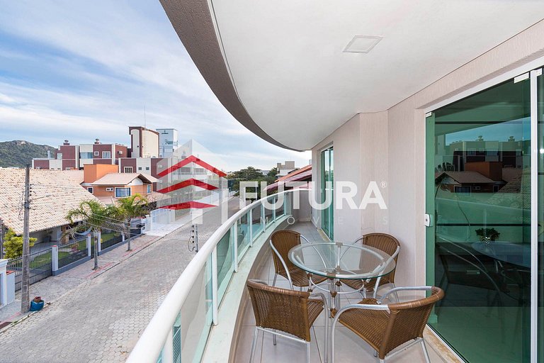 Cobertura duplex 02 dormitórios em Canto Grande;