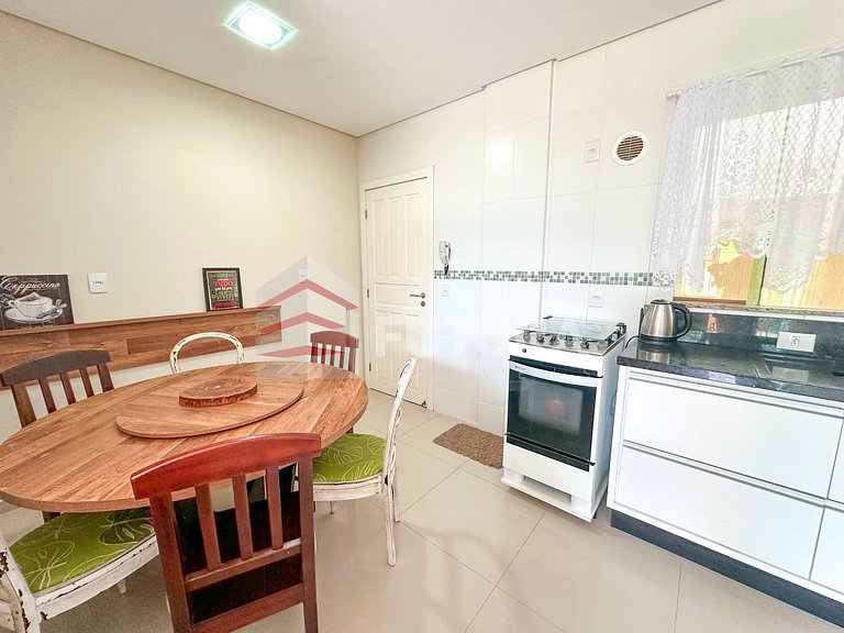 Apartamento com 03 dormitórios - LA268F