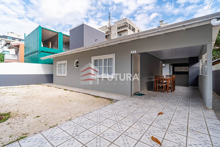 Casa para aluguel de temporada - Bombas - SC
