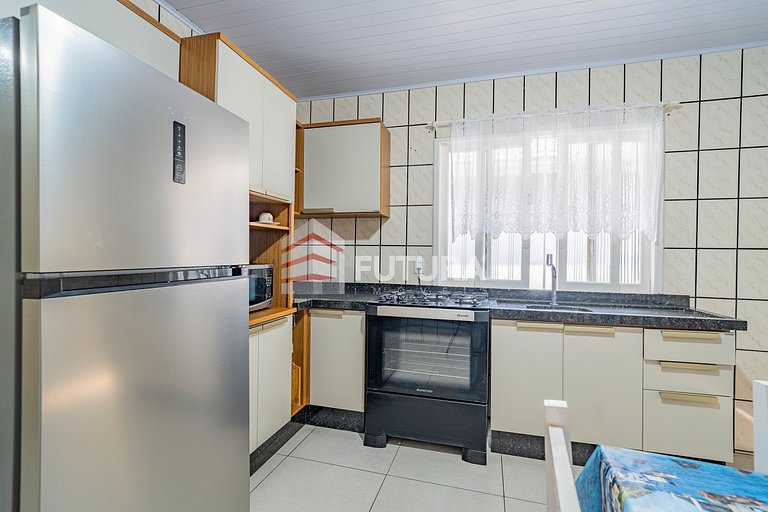 Aluguel de Temporada em Bombinhas – Casa com 3 quartos LC011