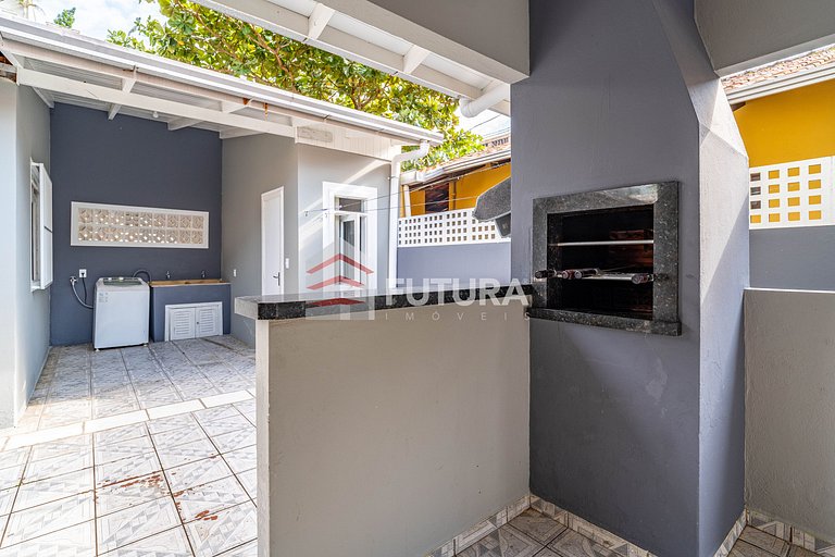 Aluguel de Temporada em Bombinhas – Casa com 3 quartos LC011