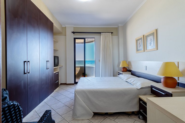 Maravilhoso triplex beira mar para aluguel Bombas