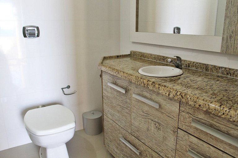 Apartamento 04 dormitórios, vista mar em Bombas - Bombas Int