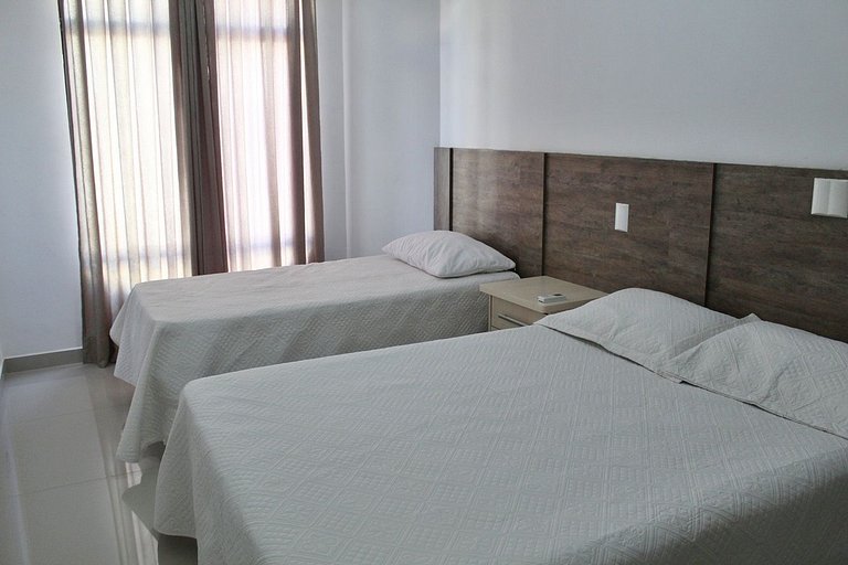 Apartamento 04 dormitórios, vista mar em Bombas