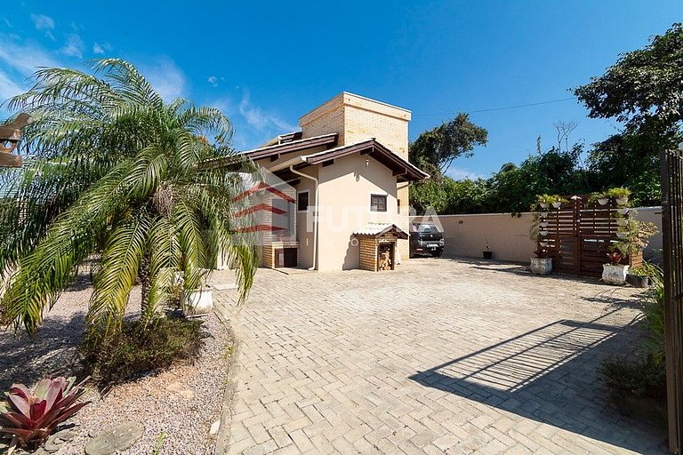 CASA DE 4 DORMITÓRIOS EM MARISCAL