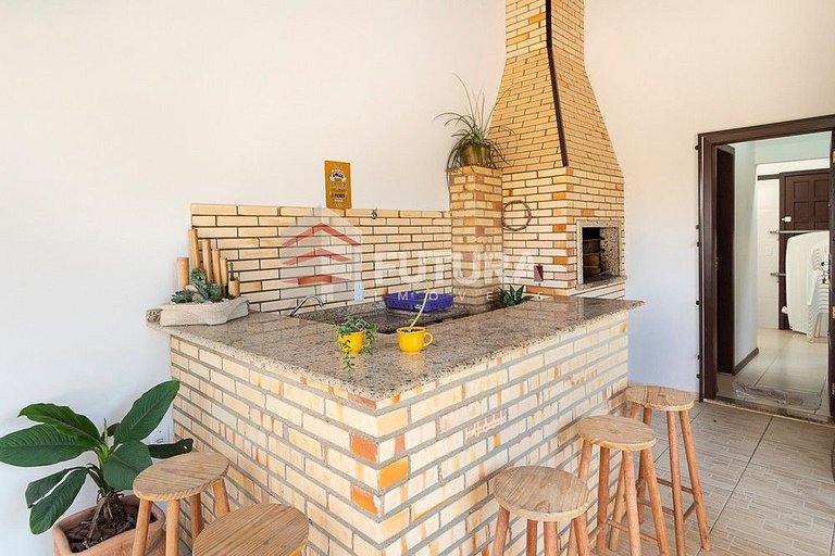 Casa com 3 dormitórios 1 MEZANINO em Mariscal - Código LC137