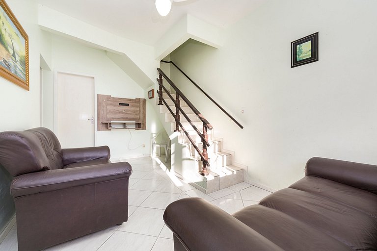 Excelente casa para temporada em Bombas
