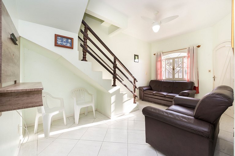 Excelente casa para temporada em Bombas
