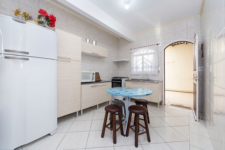 Excelente casa para temporada em Bombas