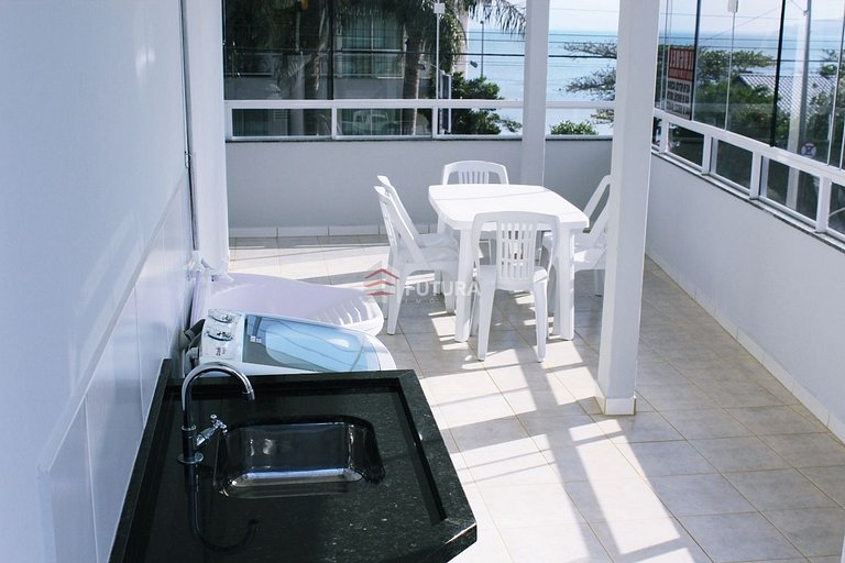 Apartamento 02 quartos c/ vista mar;