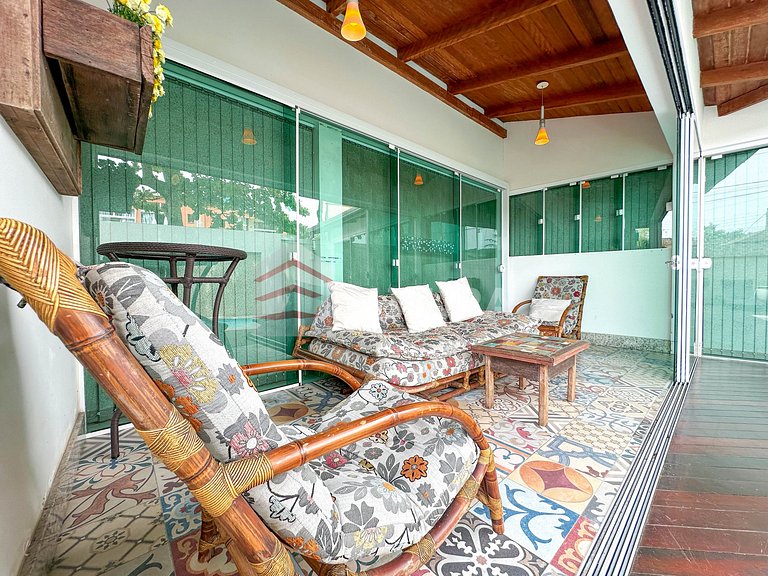 SOBRADO TRIPLEX COM PISCINA - LC001EF