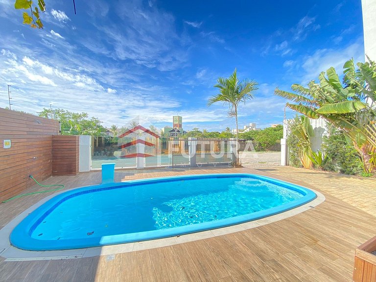 CASA COM PISCINA E 04 SUÍTES - LC111F
