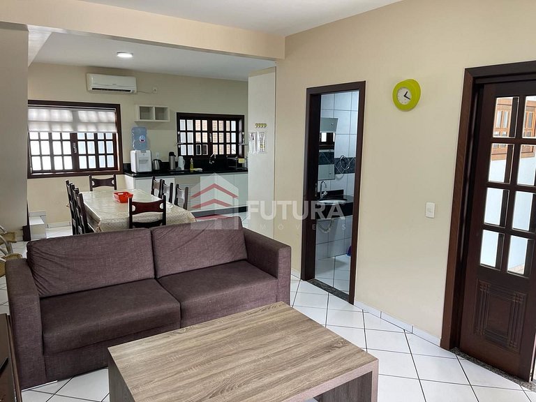 Sobrado Duplex aluguel de temporada em Bombas