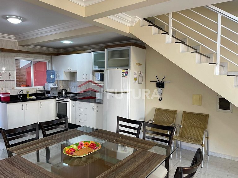 Aluguel de Temporada em Bombinhas – Sobrado Triplex com 3 Do