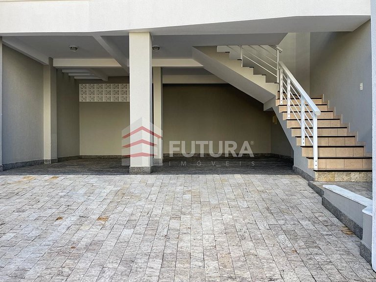 Aluguel de Temporada em Bombinhas – Sobrado Triplex com 3 Do