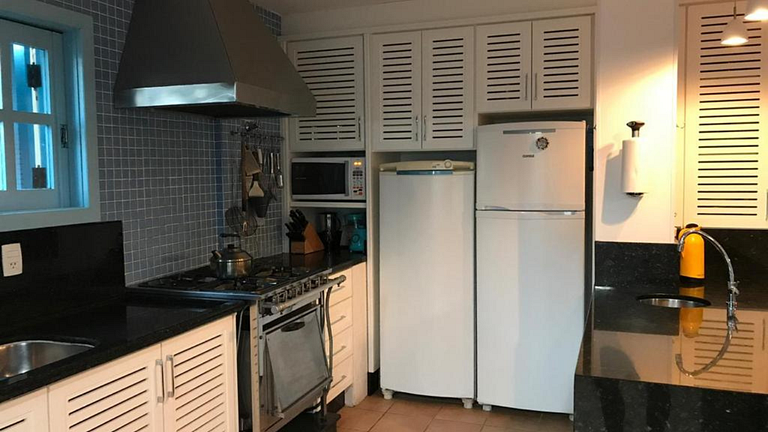Casa Beira Mar para aluguel de temporada Bombinhas