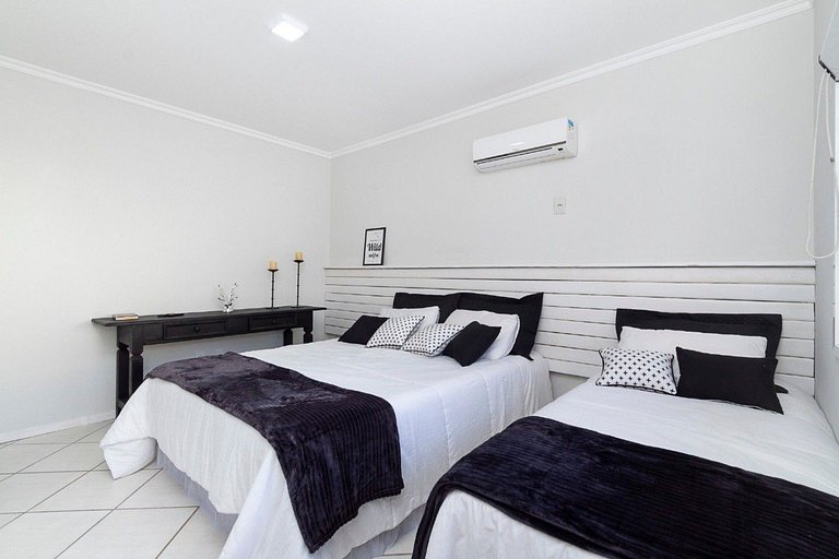 Casa para 18 pessoas Beira mar em Bombinhas