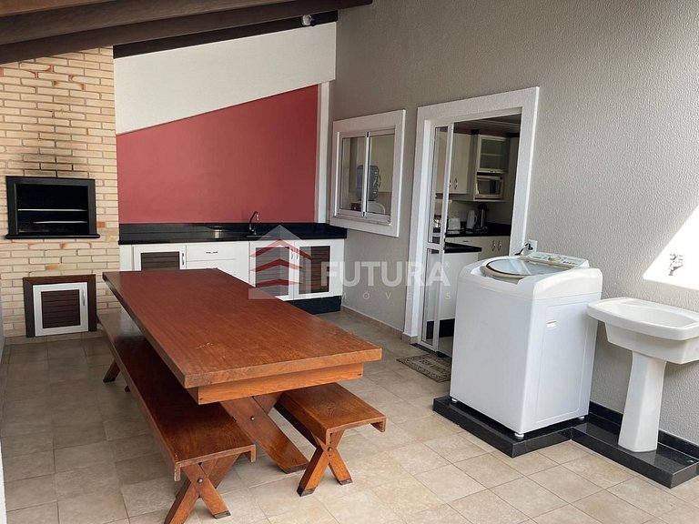 Aluguel de Temporada em Bombinhas – Sobrado Triplex com 3 Do