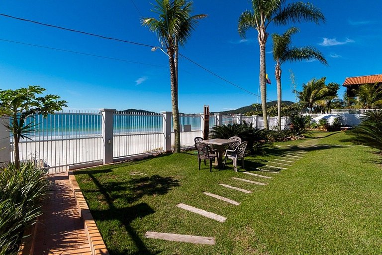 Casa para 18 pessoas Beira mar em Bombinhas