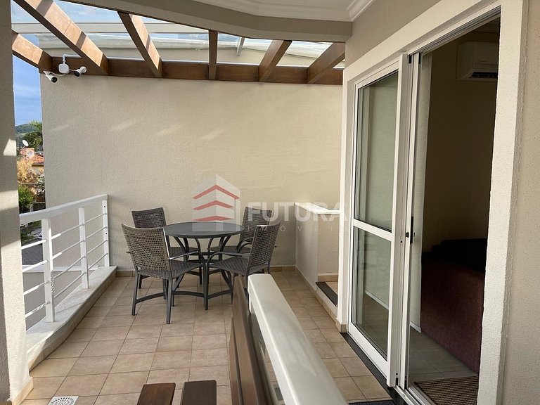 Aluguel de Temporada em Bombinhas – Sobrado Triplex com 3 Do