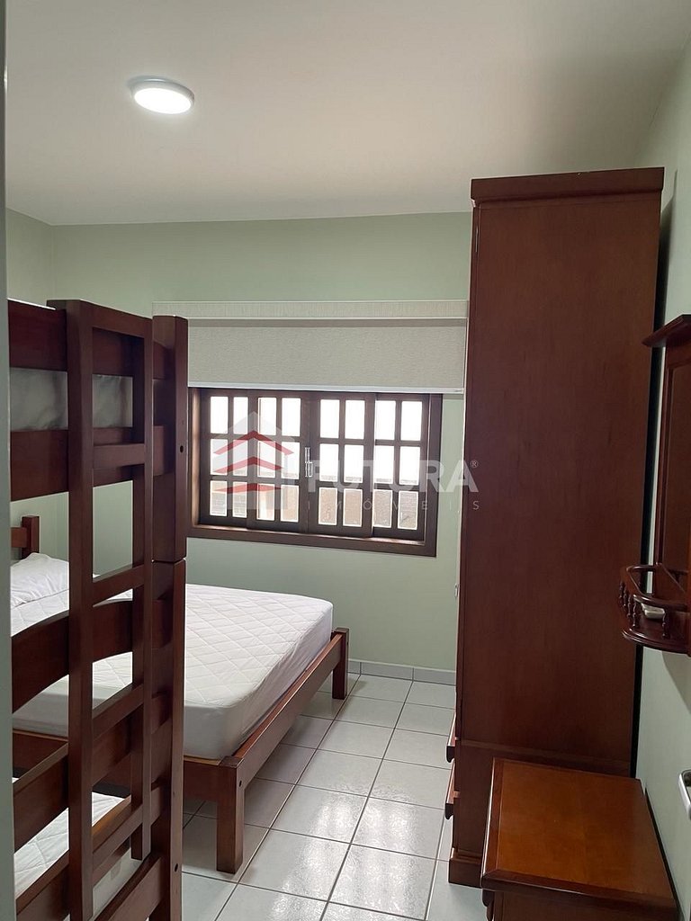 Sobrado Duplex aluguel de temporada em Bombas
