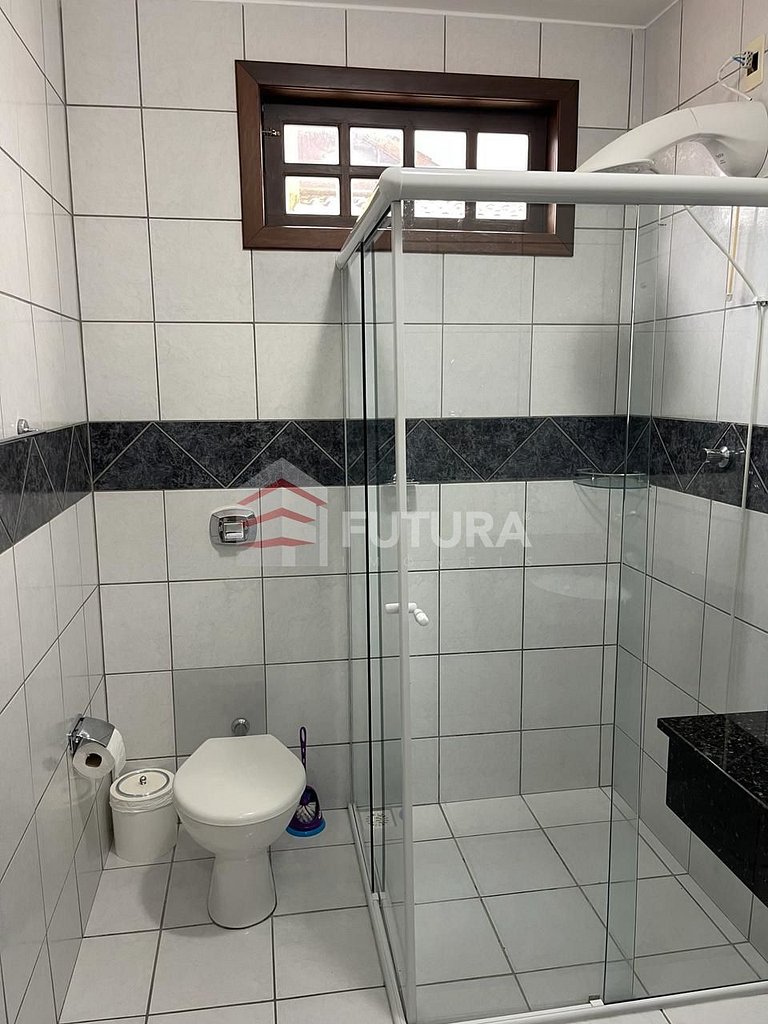 Aluguel de Temporada em Bombinhas – Sobrado Triplex  com 2 D
