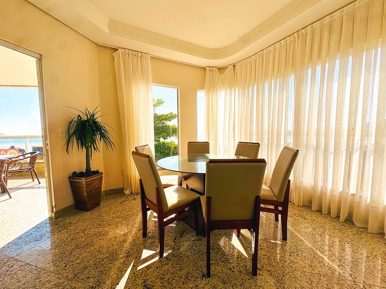 Apartamento vista Mar na praia de Bombas