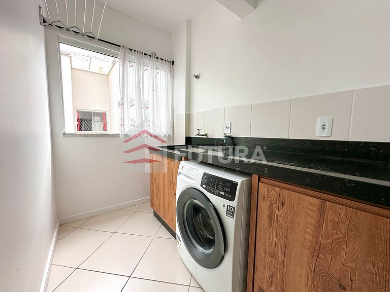 Apartamento de 02 dormitórios em Bombas - SC