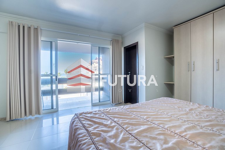 Casa com 04 dormitórios a 50m da praia - LC125F