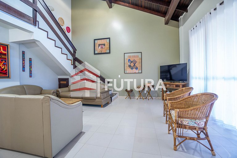 Casa com 04 dormitórios a 50m da praia - LC125F