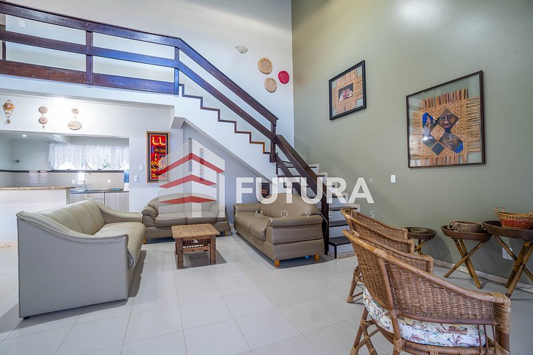 Casa com 04 dormitórios a 50m da praia - LC125F