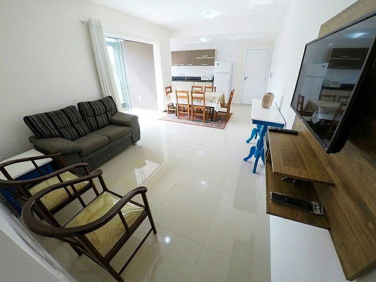 Apartamento com 02 dormitórios em Bombas