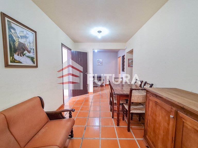 Apartamento 02 dormitórios a 50 mts da praia;