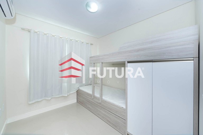 Apartamento com 3 dormitórios - LA244F