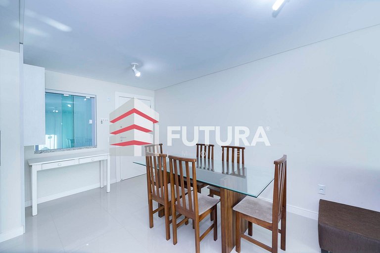 Apartamento com 3 dormitórios - LA244F