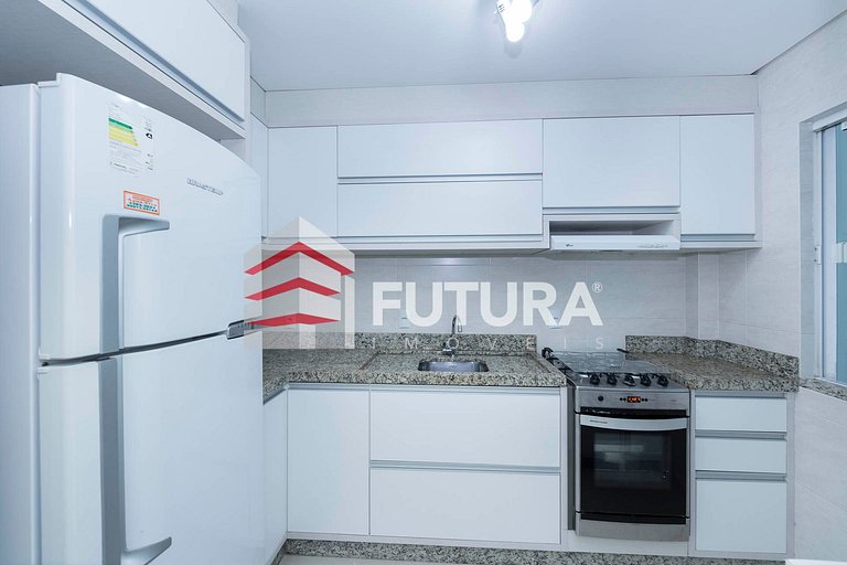 Apartamento com 3 dormitórios - LA244F