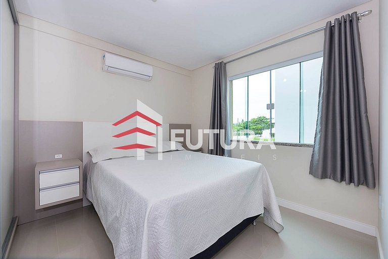 Apartamento com 3 dormitórios - LA245F