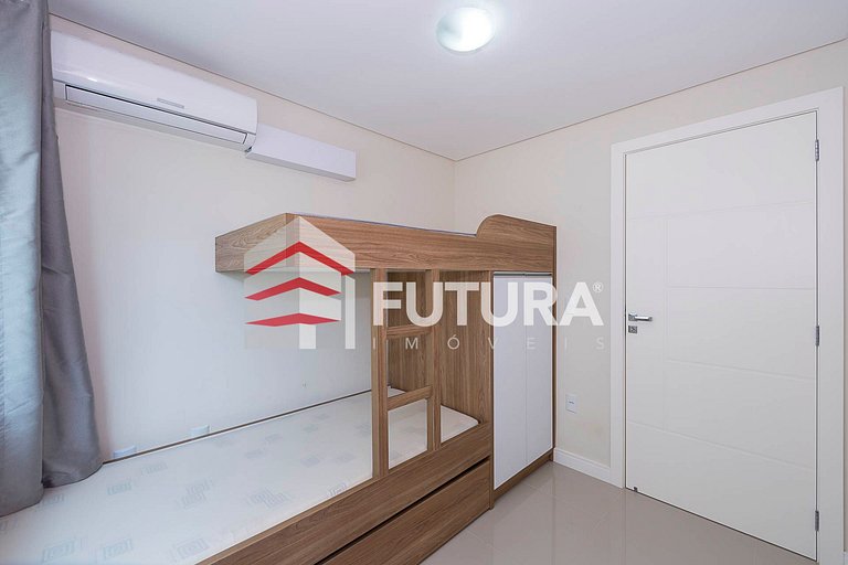 Apartamento com 3 dormitórios - LA245F
