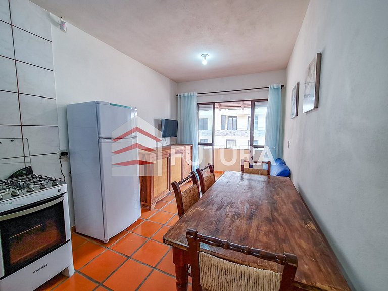 Apartamento de 2 dormitórios a 50 metros do mar - LA231F