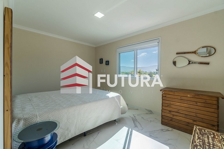 Apartamento com 3 dormitórios - LA064EF