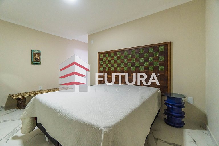 Apartamento com 3 dormitórios - LA252F