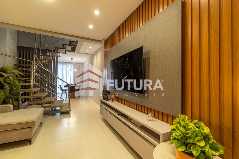 Triplex com piscina e 3 suítes - LA068EF