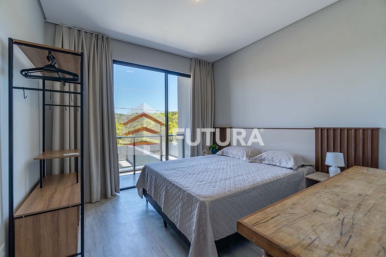 Triplex com piscina e 3 suítes - LA259F