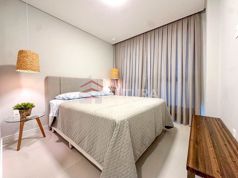 Apartamento com 03 dormitórios - LA260F