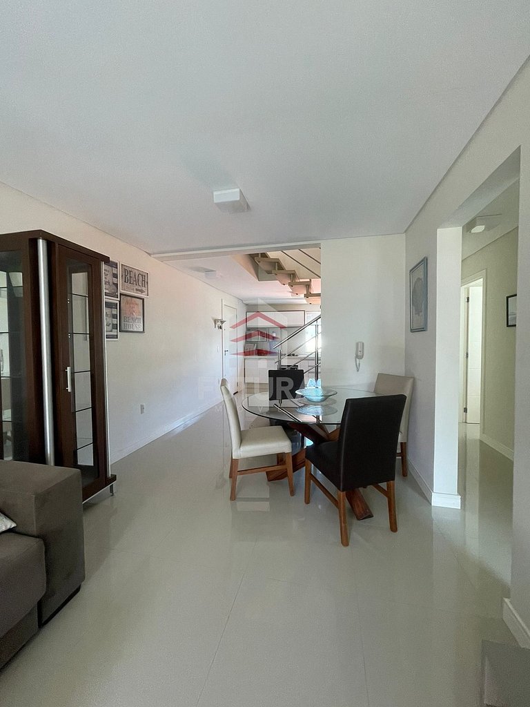 Apartamento 3 dormitórios na praia de canto grande;